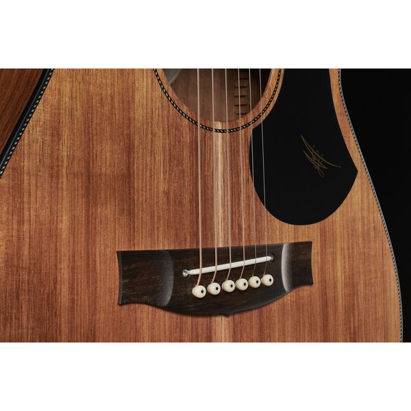 Maton EBW808 Blackwood