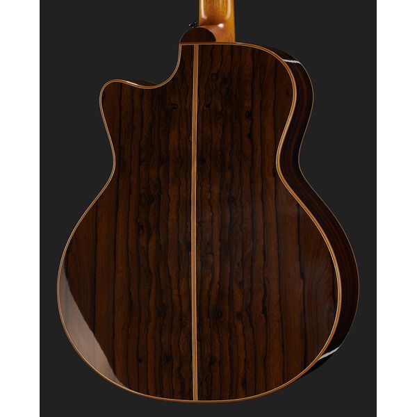 Lakewood J-45 Custom CP Showroom