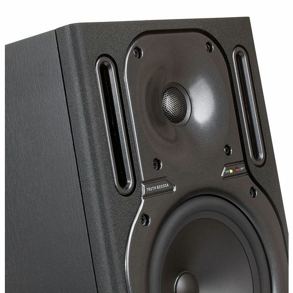 Behringer B2030A Truth