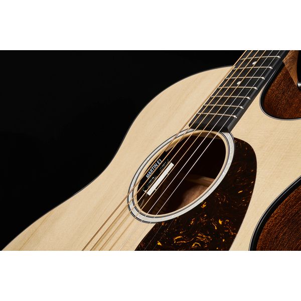 Martin Guitar GPC-11E