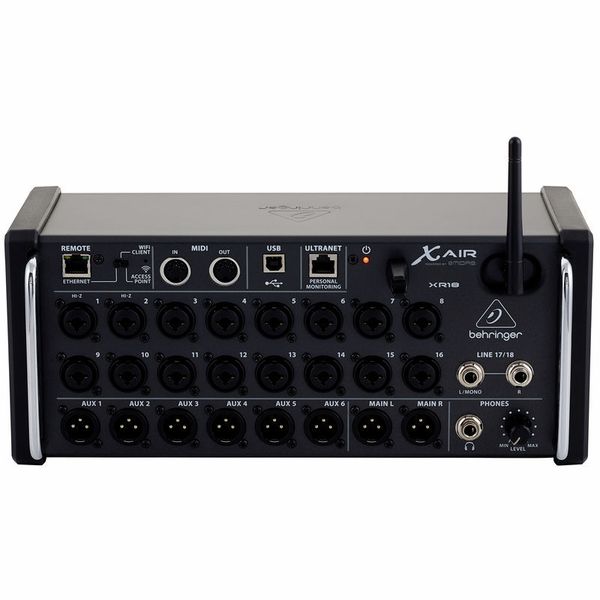 Behringer X Air XR18 Flyht Case Bundle