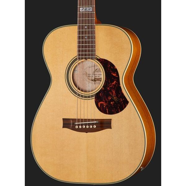 Maton EBG808 Tommy Emmanuel