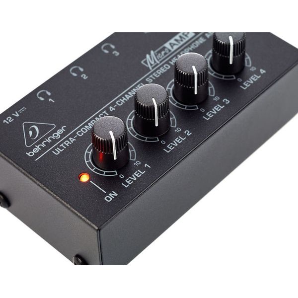 Behringer HA400