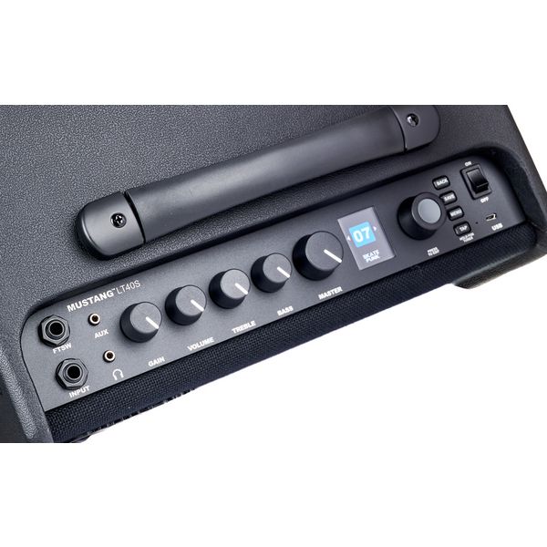 Fender Mustang LT40S