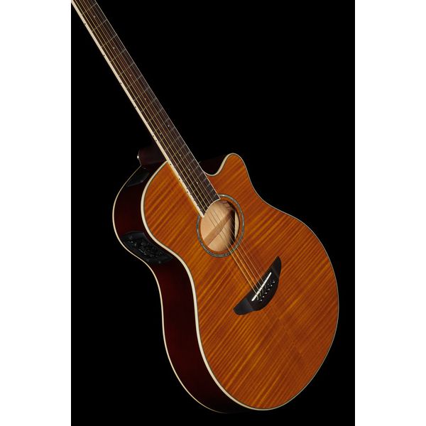 Yamaha APX 600 FM Amber