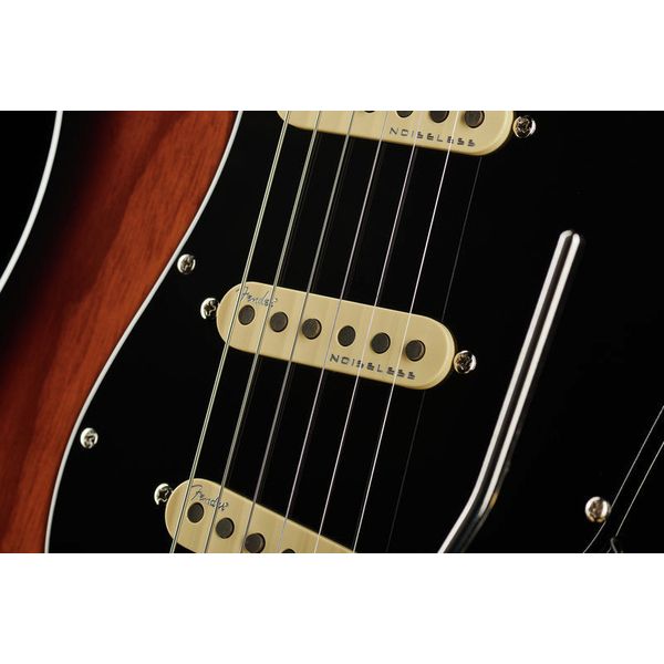 Fender AM Ultra Luxe Strat RW 2CS
