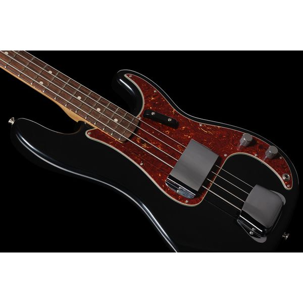 Fender 69 P-Bass RW Black CC