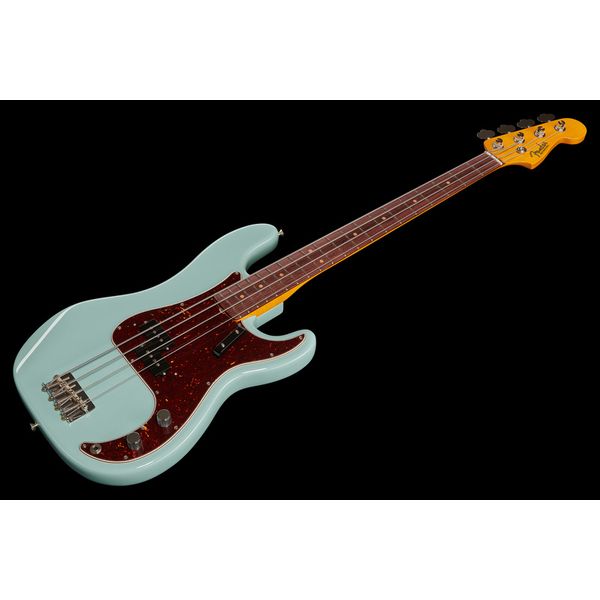 Fender AV II 60 P BASS RW DPB