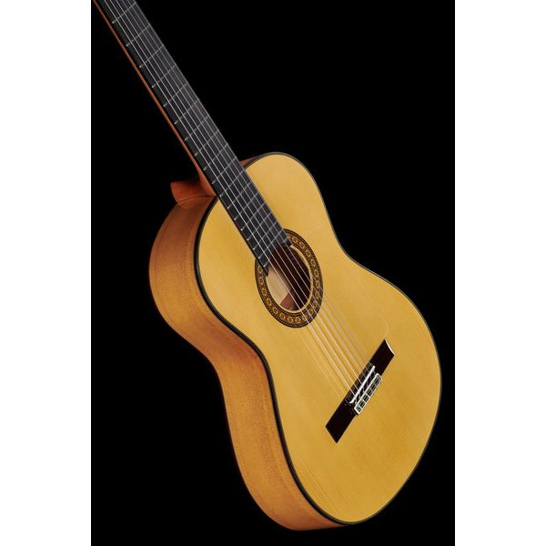 Alhambra 8 Fc Flamenco incl. Case