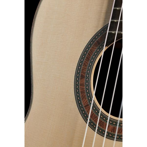 Höfner HM89-S Master Classic Guitar