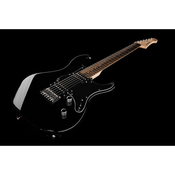 Yamaha Pacifica 120H BK