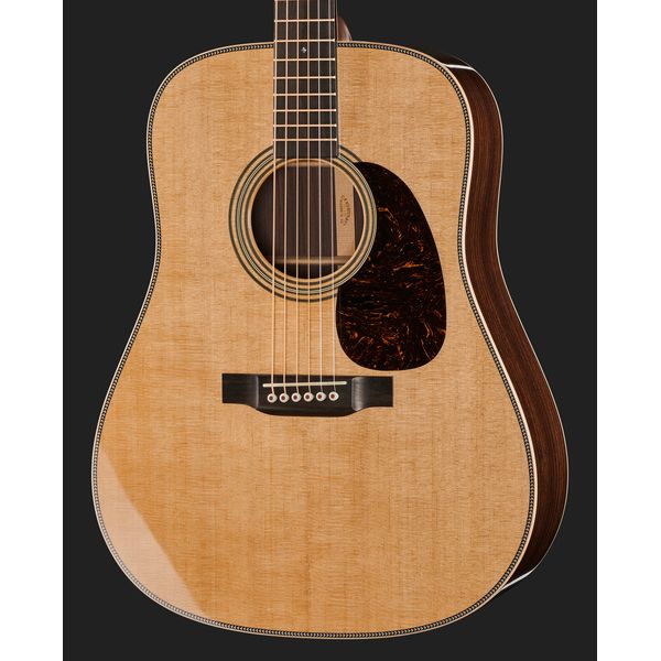 Martin Guitar D-28 Modern Deluxe