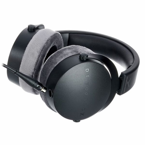 beyerdynamic DT 700 PRO X