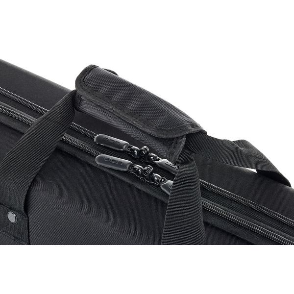 UDG 61 Keyboard Hardcase BL