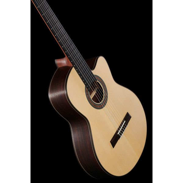 Höfner HM89-CE Master Classic Guitar