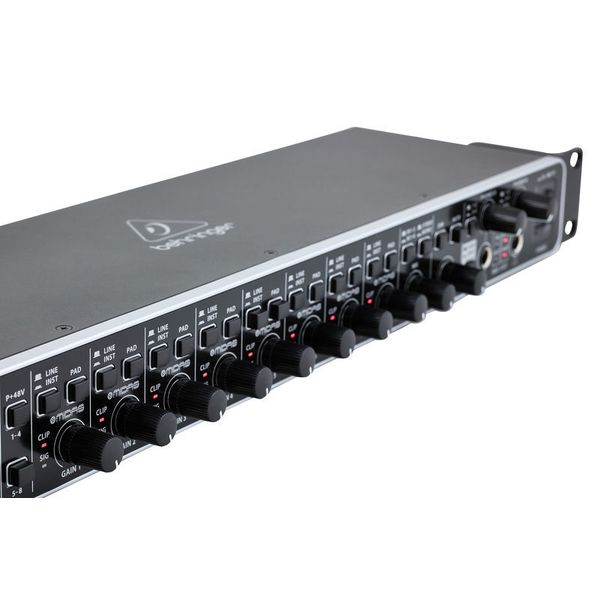 Behringer UMC1820