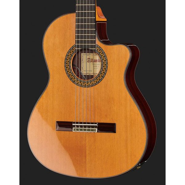 Alhambra 9P CW E8 w/Case