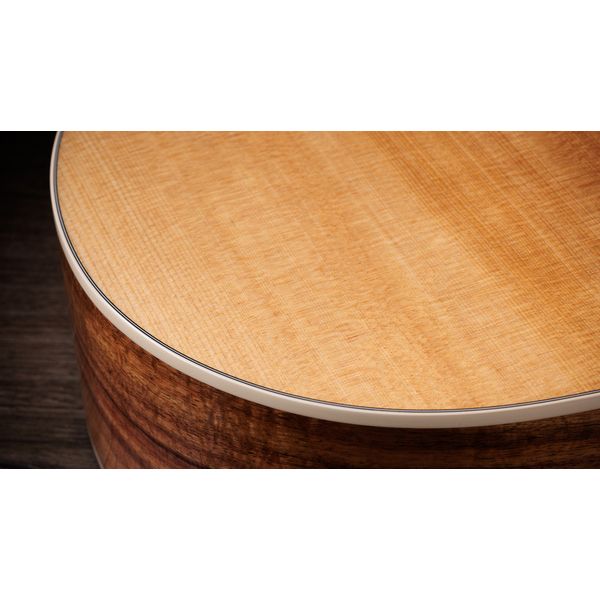 Taylor 214ce-K DLX