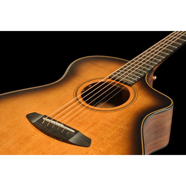 Breedlove Oregon Concert Saddleback CE