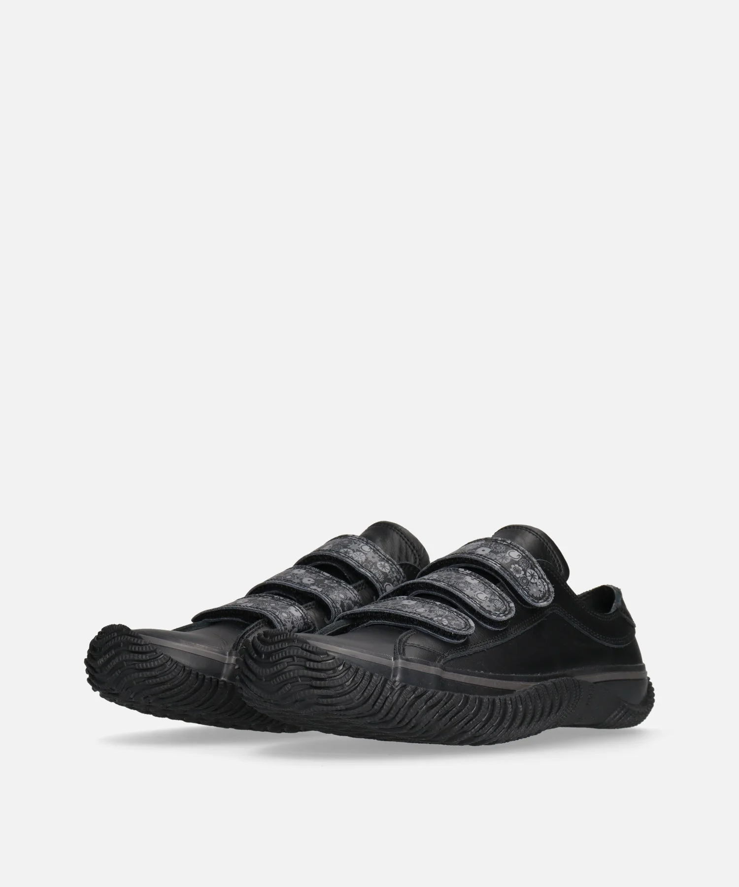 SP-1046 Black