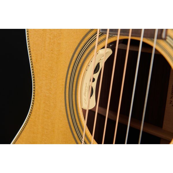 Martin Guitar 000-28E L.R.Baggs Anthem