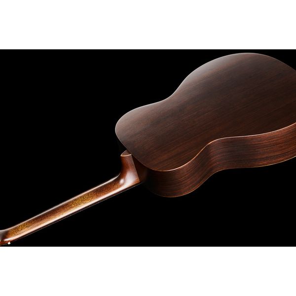 Martin Guitar 000-16 StreetMaster