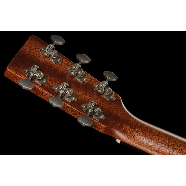 Martin Guitar D18 StreetLegend