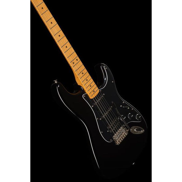 Squier CV 70s Strat HSS MN BLK Bundle
