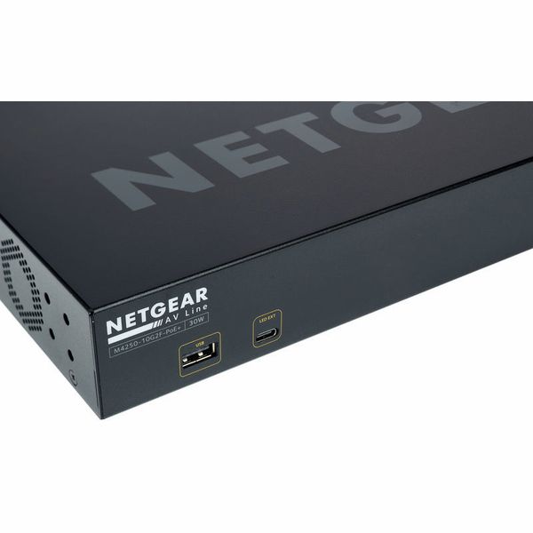 Netgear AV M4250 12-Port 10G2F PoE+