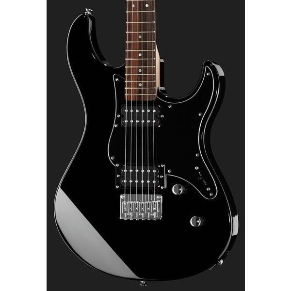 Yamaha Pacifica 120H BK