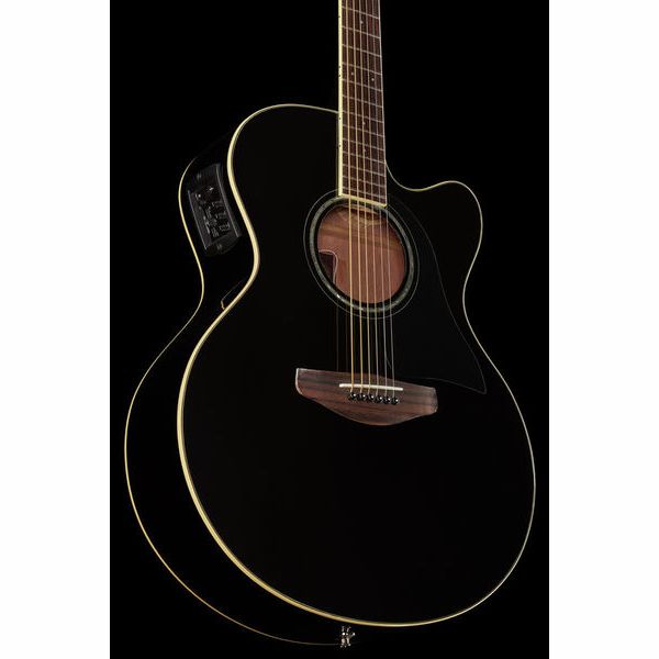 Yamaha CPX 600 Black