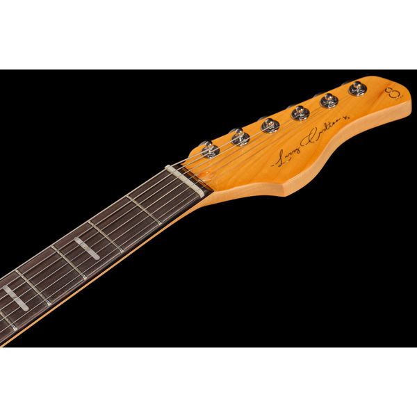 Larry Carlton J5 White