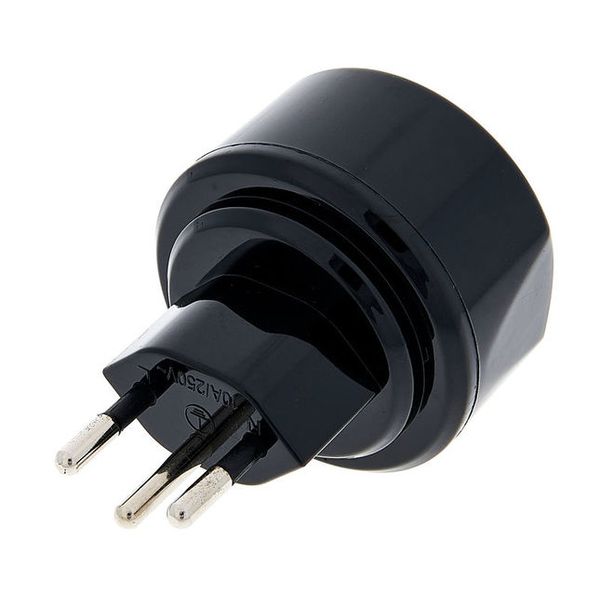 Brennenstuhl Travel Adapter earthed to CH