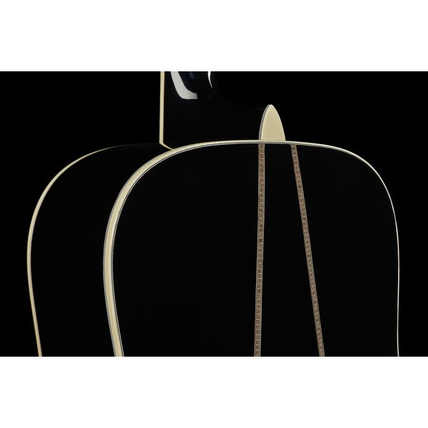 Martin Guitar D-35 Johnny Cash