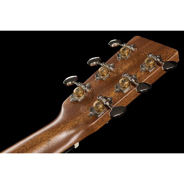 Martin Guitar SC-18E