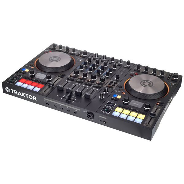 Native Instruments Traktor S4 MK3 Headphone Set