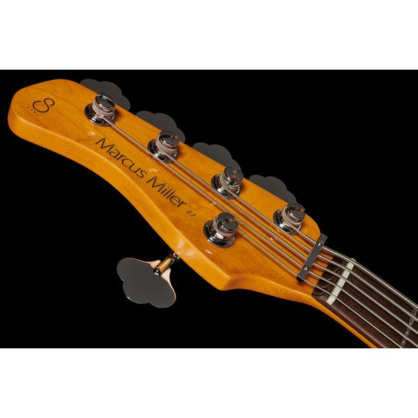 Marcus Miller Z7-5 Antique White LH