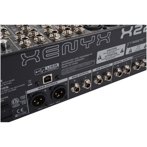 Behringer Xenyx X2222USB