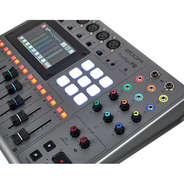 Zoom PodTrak P8 Podcast Mic Set