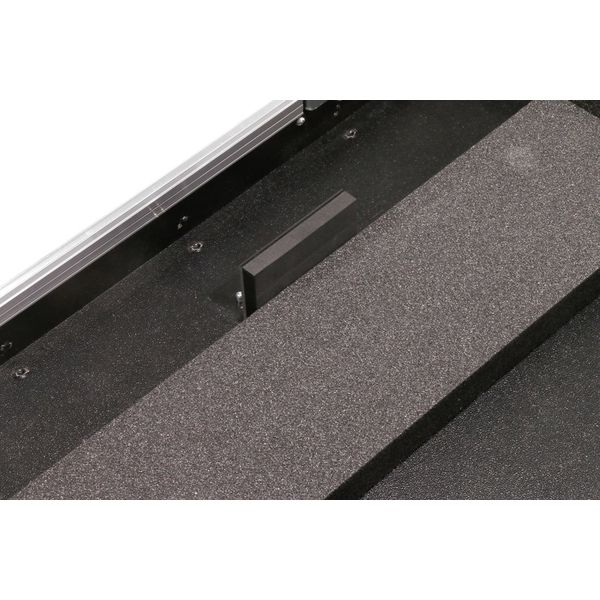 Thon Case Allen & Heath QU-7