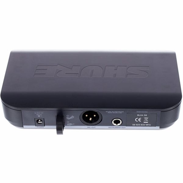 Shure BLX14 M17 EarmiKe D Bundle