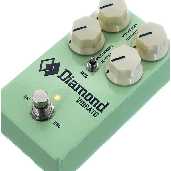 Diamond Vibrato Surf Green LTD
