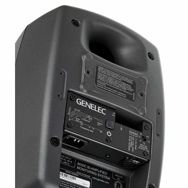 Genelec 8030 CP Stand Bundle