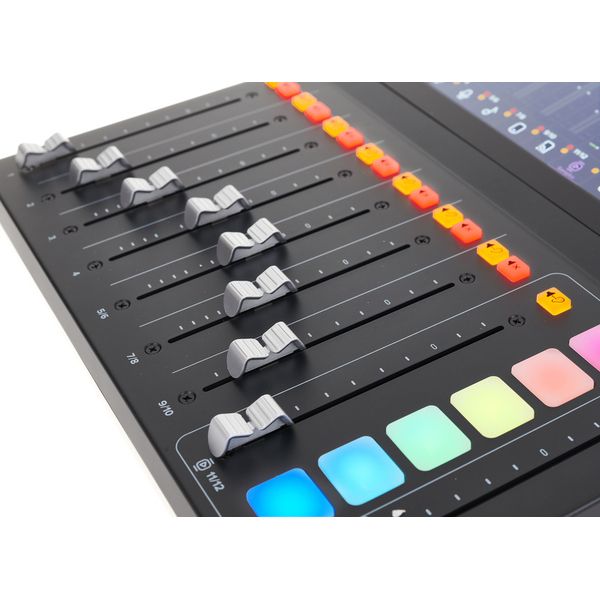 Mackie DLZ Creator Bag Bundle