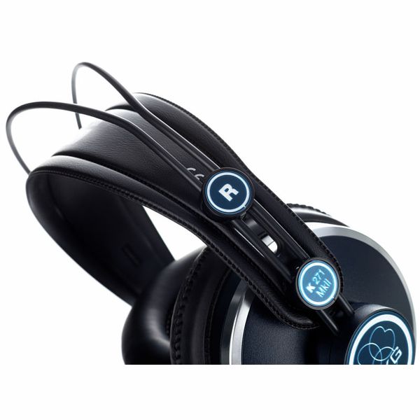 AKG K-271 MKII