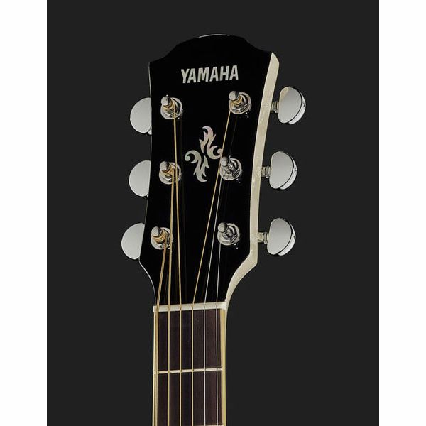 Yamaha APX 600 Vintage White