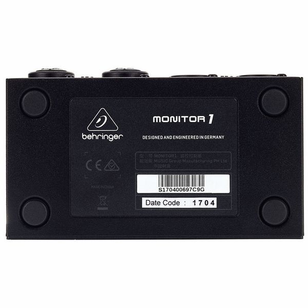 Behringer Monitor1