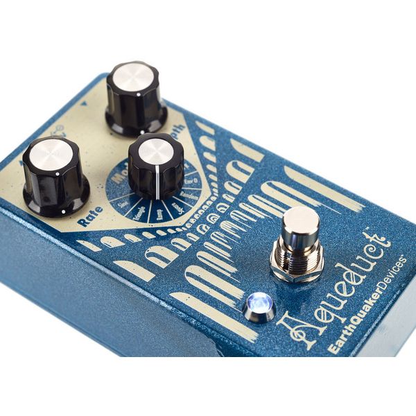 EarthQuaker Devices Aqueduct - Vibrato