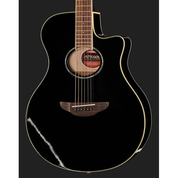 Yamaha APX 600 Black