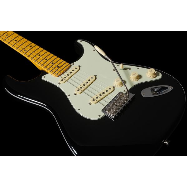 Fender AM Pro II Strat MN BLK